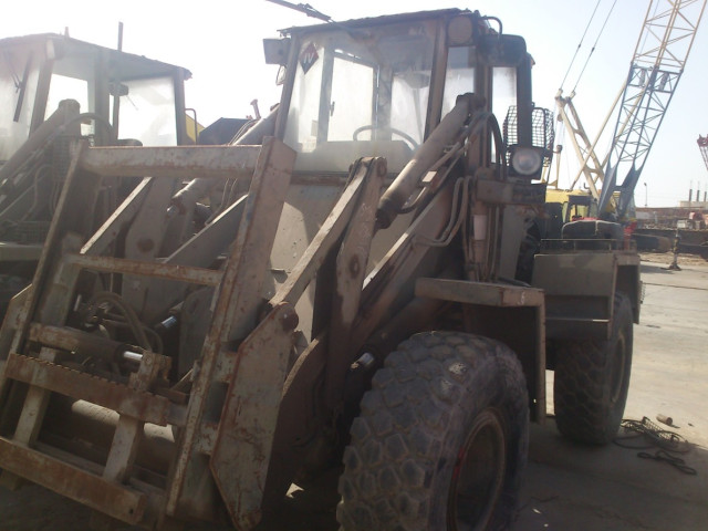 LOADER & LOADER FORKLIFT